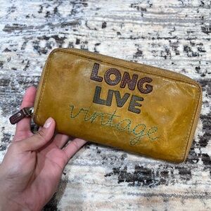 Fossil Candy Icon Coutch Yellow Long Live Vintage Wallet